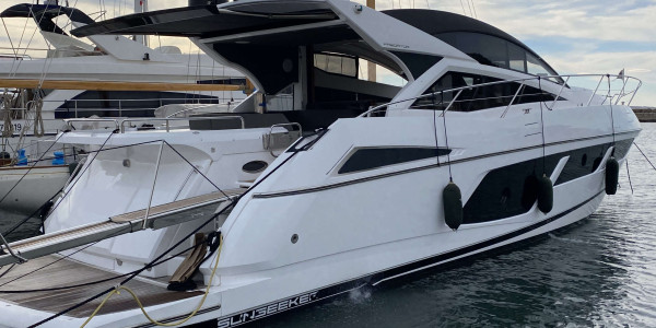 Thumbnail Sunseeker Predator 57