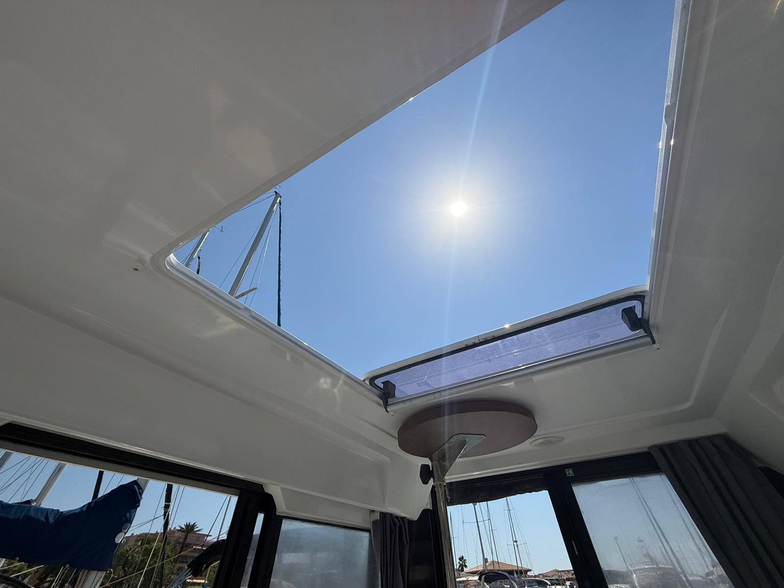 Picture 8 BENETEAU MERRY FISHER 695 SPORT S2