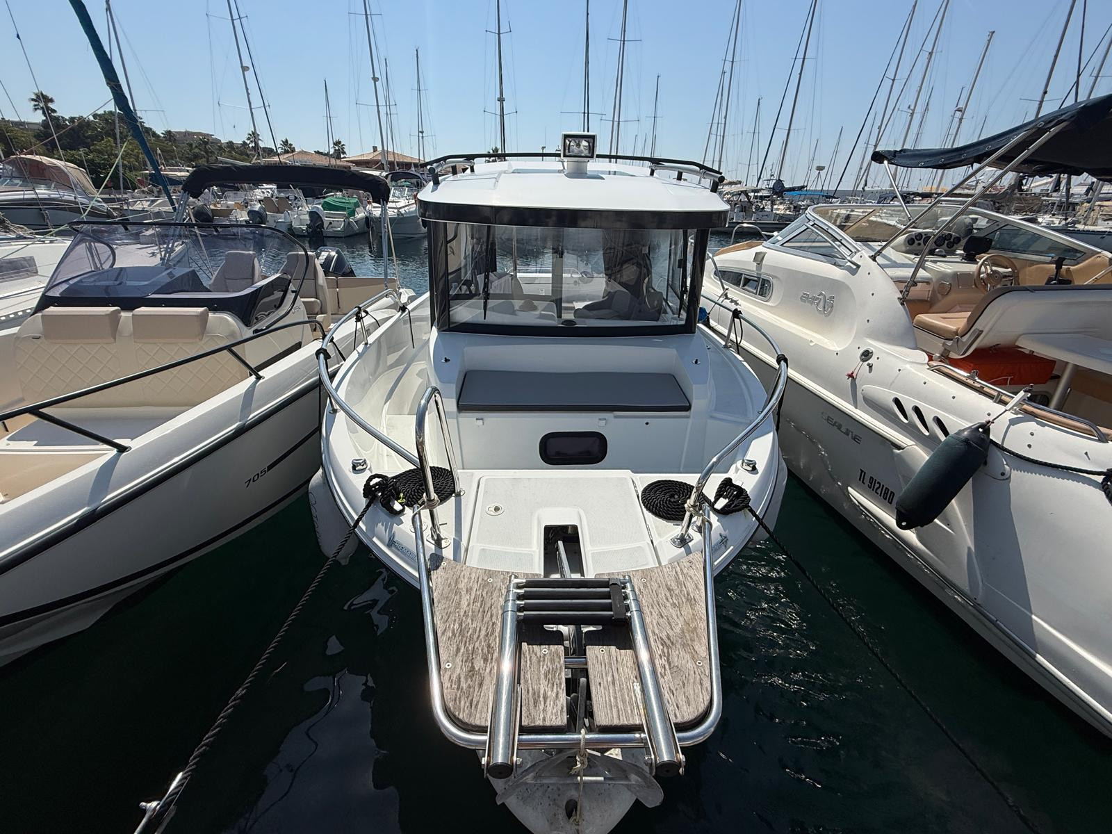 Picture 19 BENETEAU MERRY FISHER 695 SPORT S2