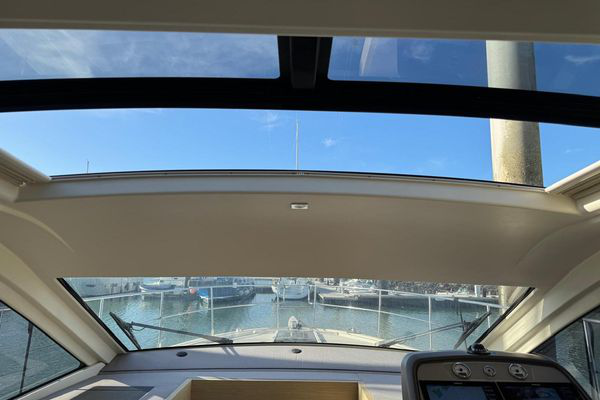 Picture 8 BENETEAU MONTE CARLO 5 S