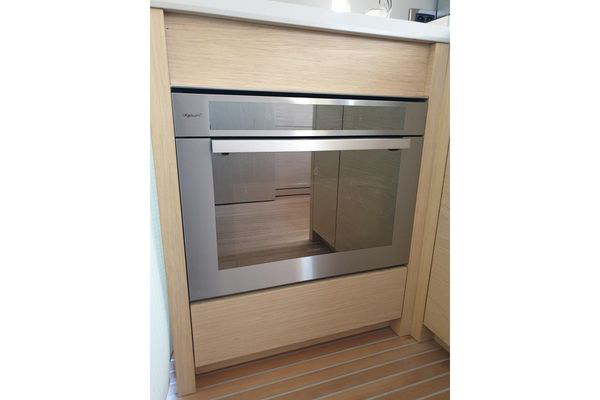 Picture 14 BENETEAU MONTE CARLO 5 S