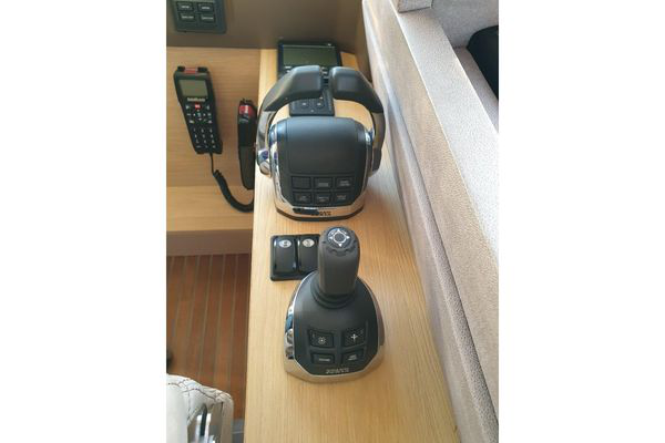 Picture 18 BENETEAU MONTE CARLO 5 S