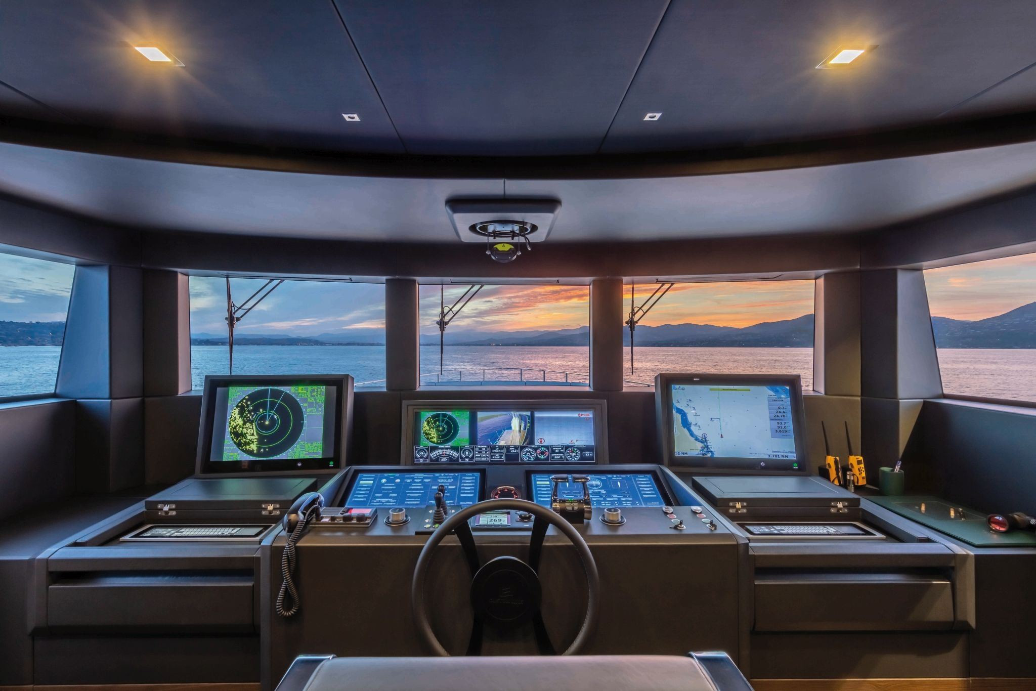 Picture 1 Custom Line NAVETTA 42