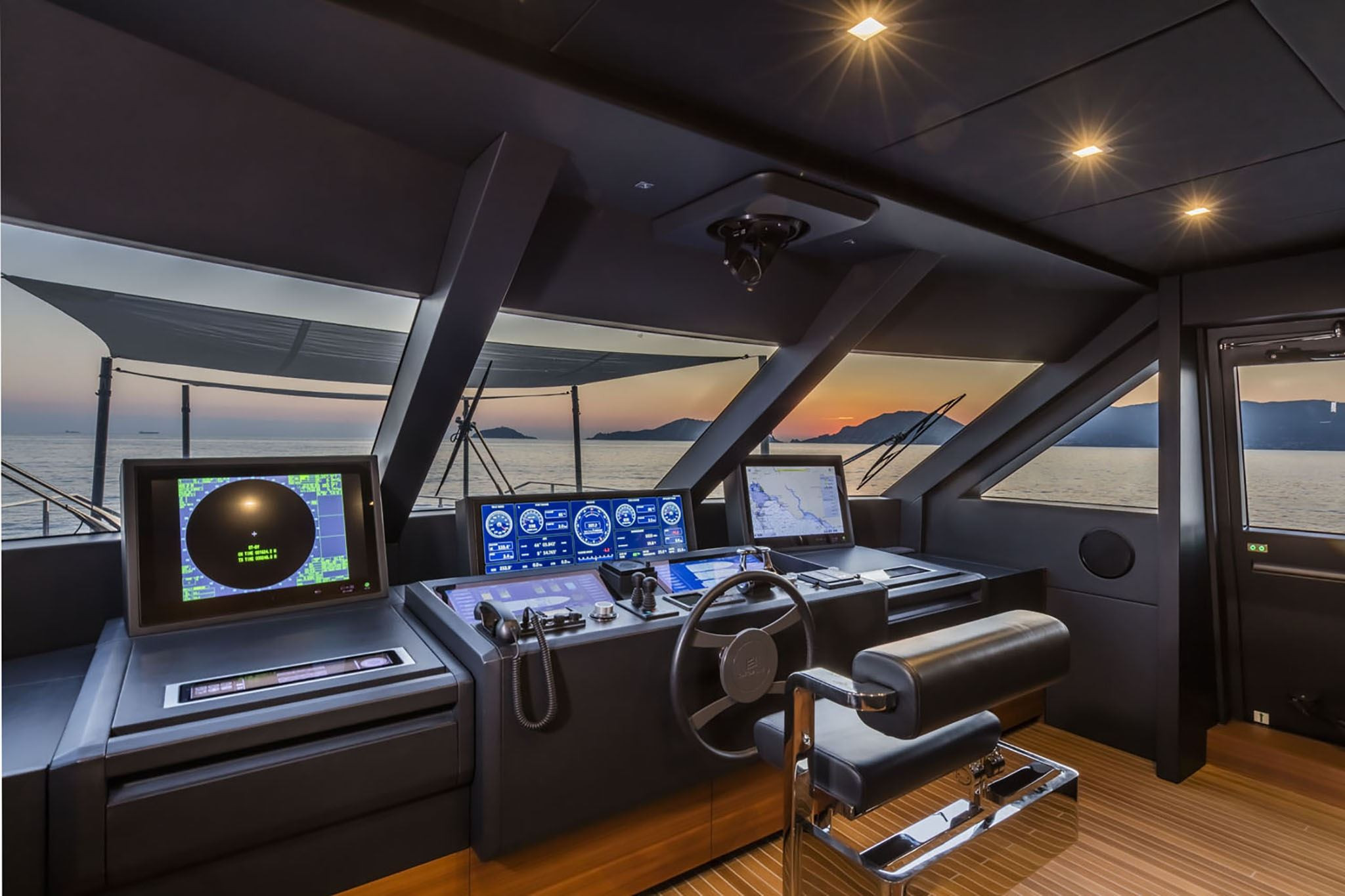 Picture 1 Custom Line NAVETTA 33