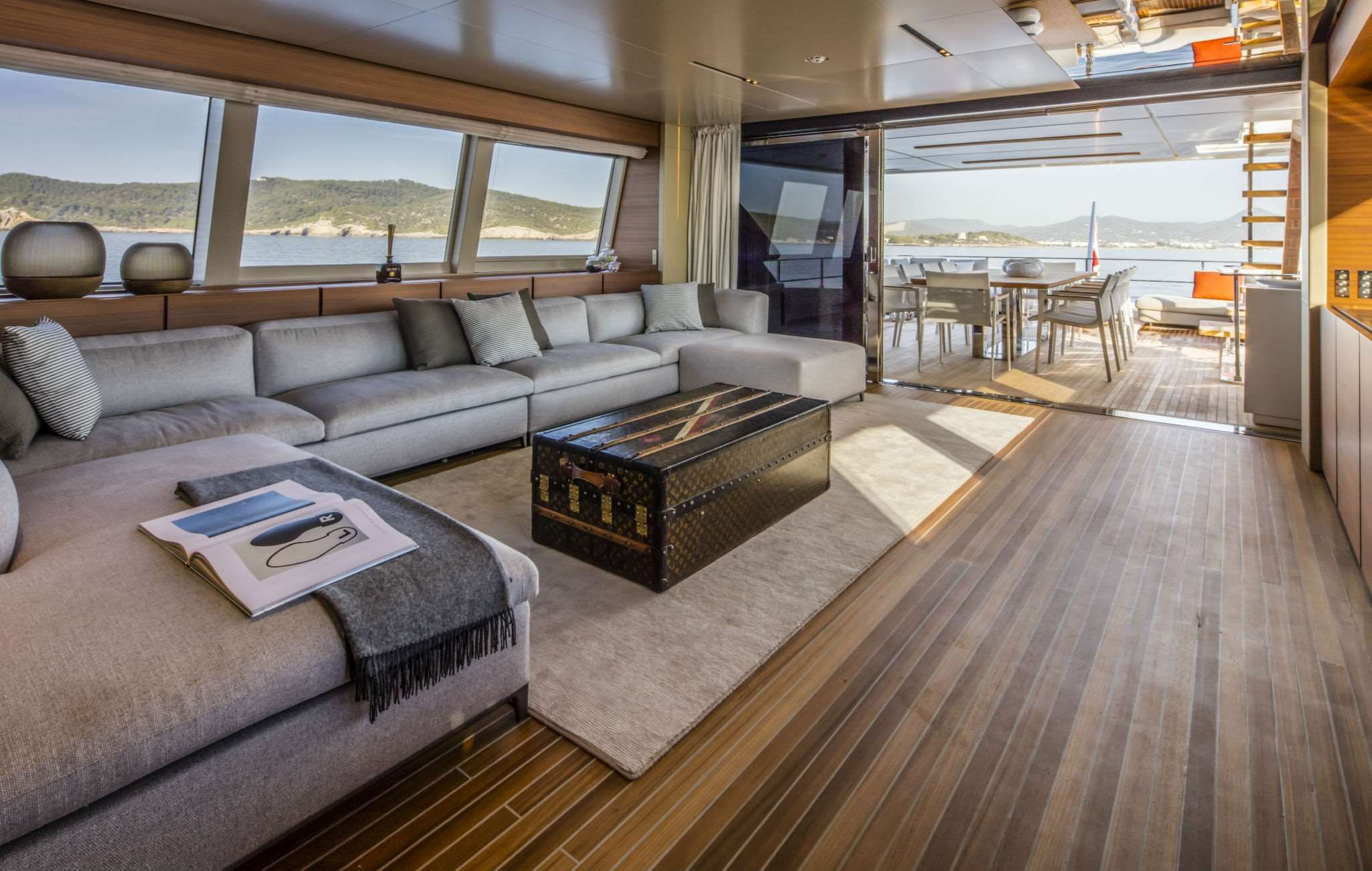 Picture 7 Custom Line NAVETTA 33