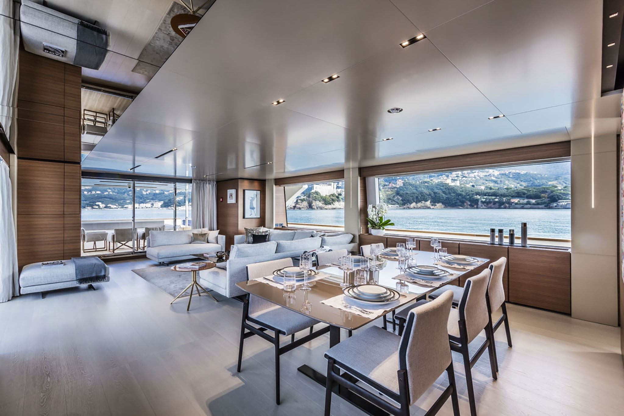 Picture 10 Custom Line NAVETTA 33