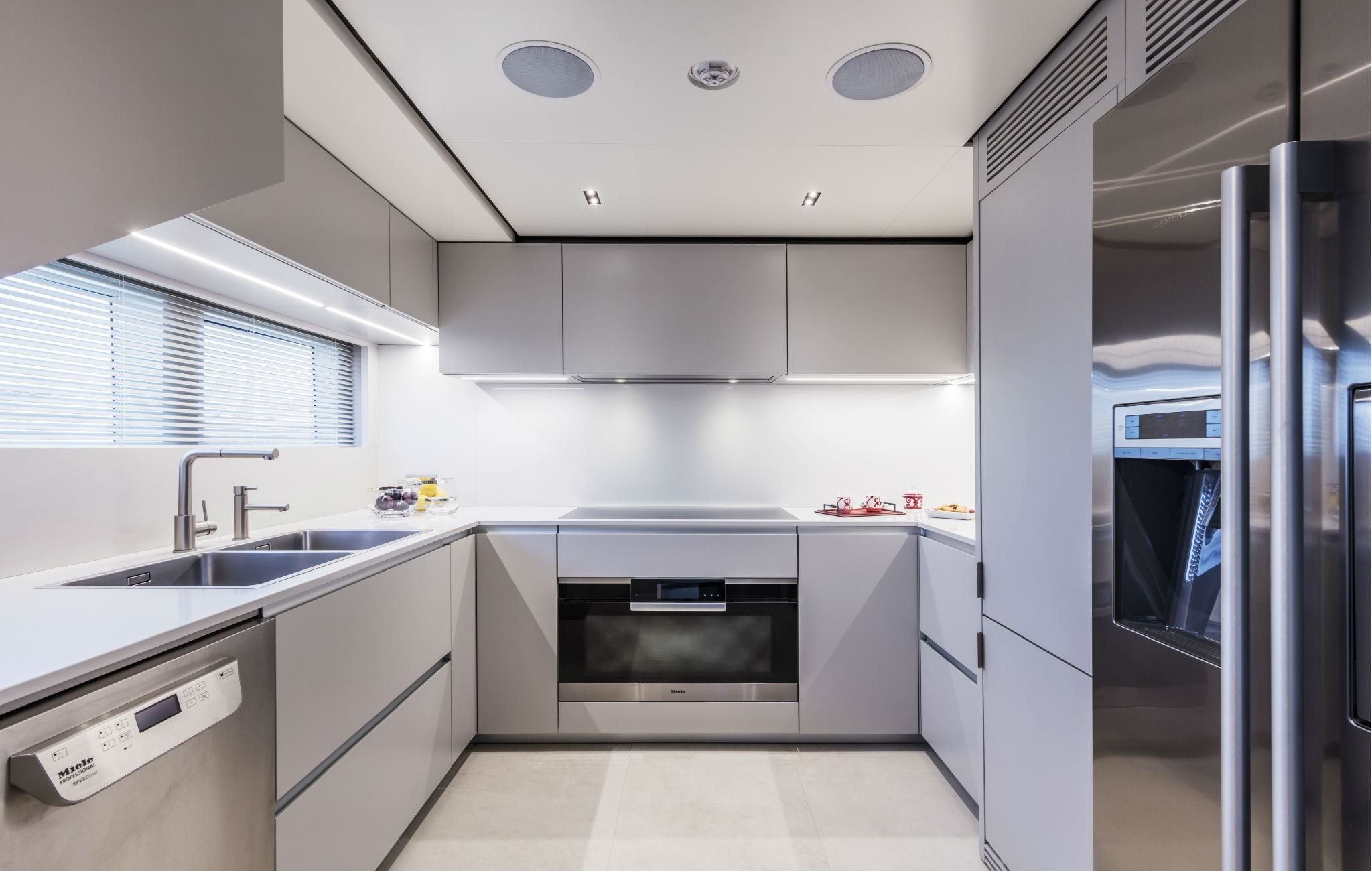 Picture 11 Custom Line NAVETTA 33