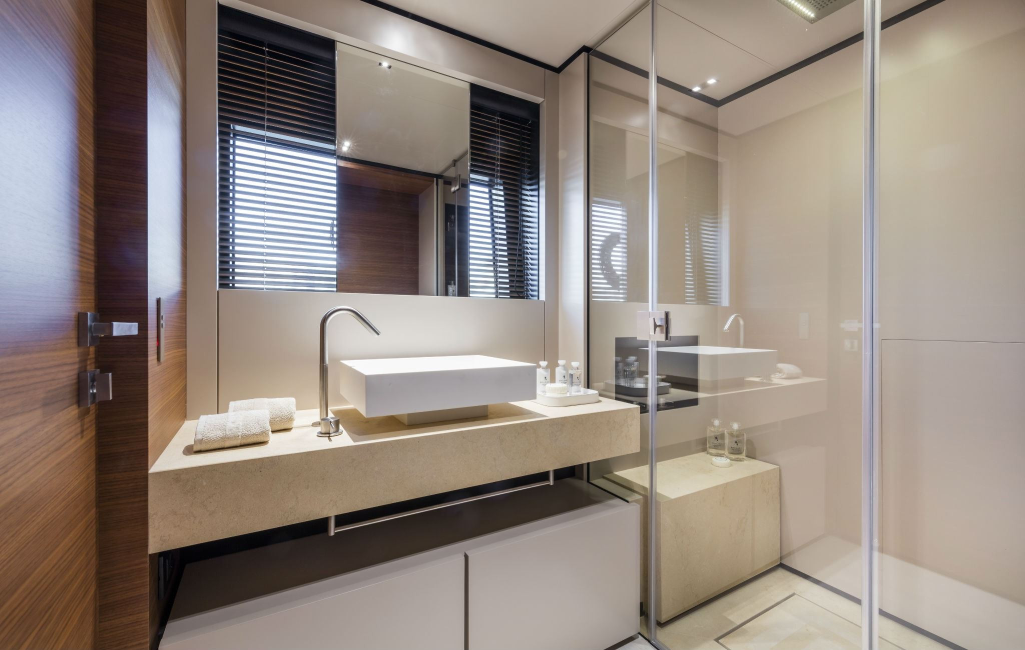 Picture 18 Custom Line NAVETTA 33