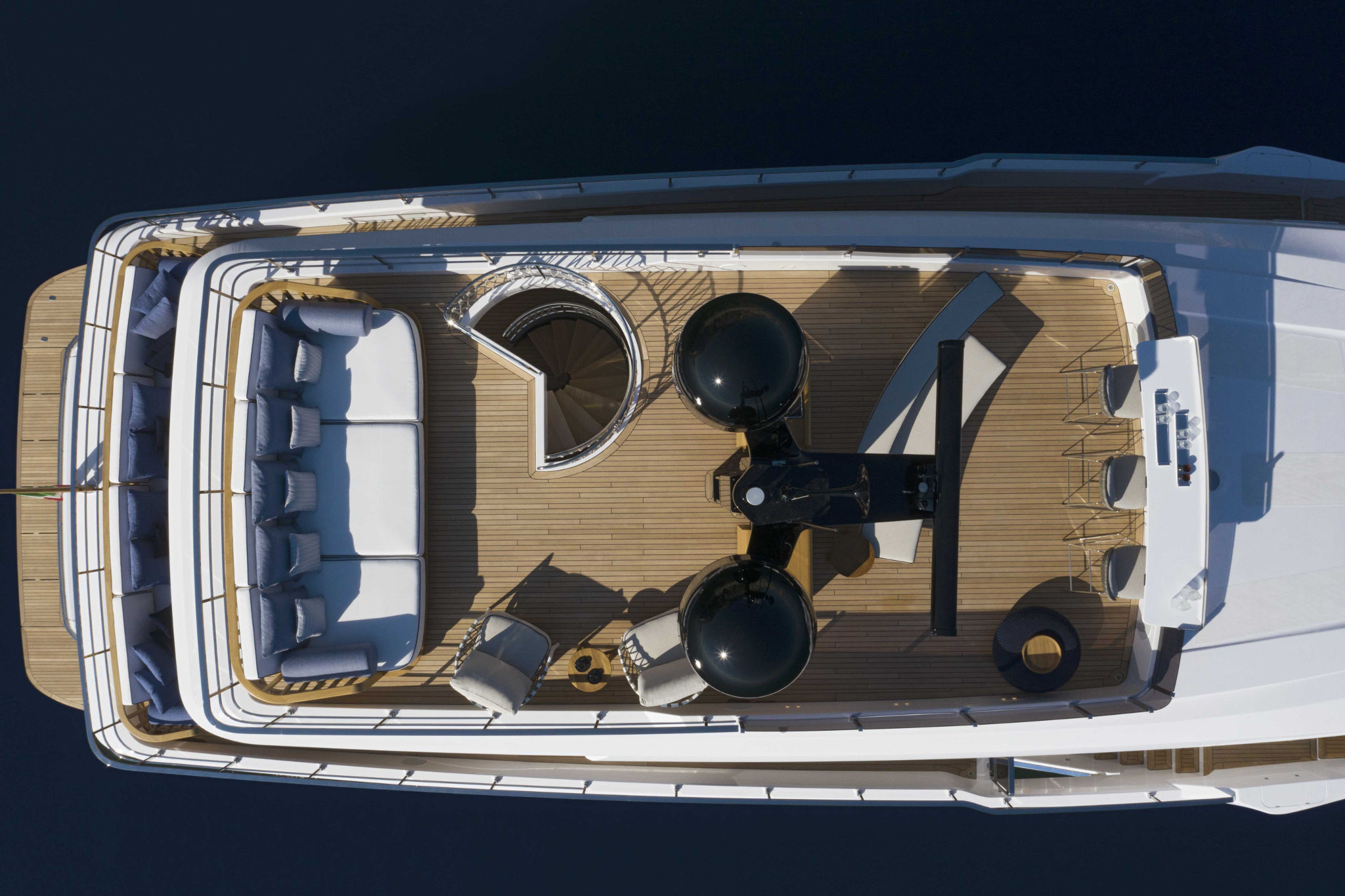 Picture 1 Custom Line NAVETTA 30