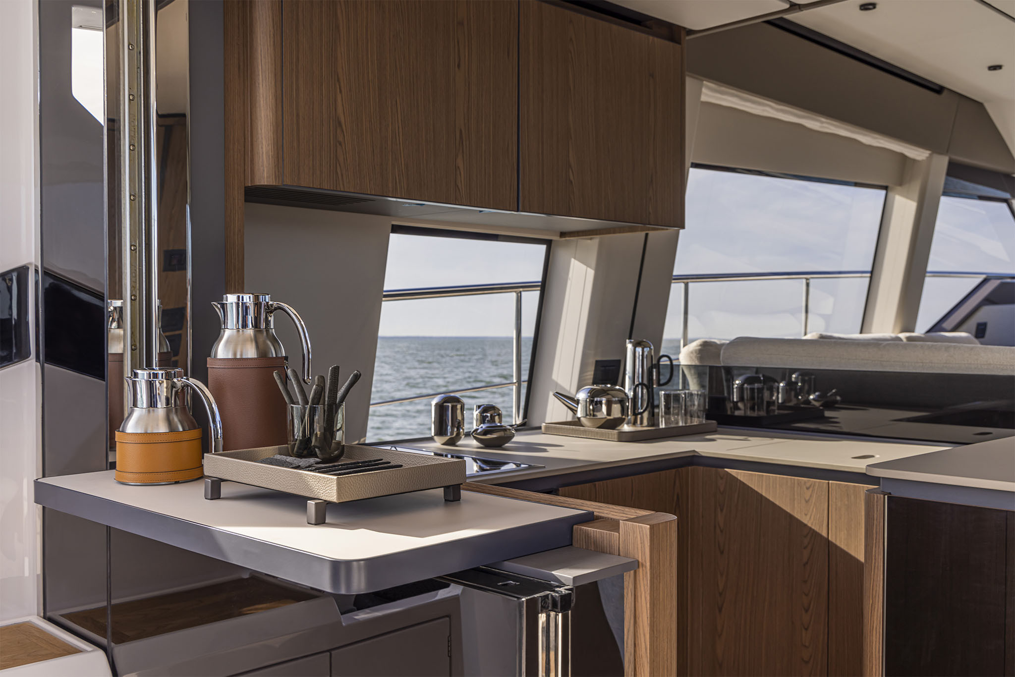Picture 6 FERRETTI 580
