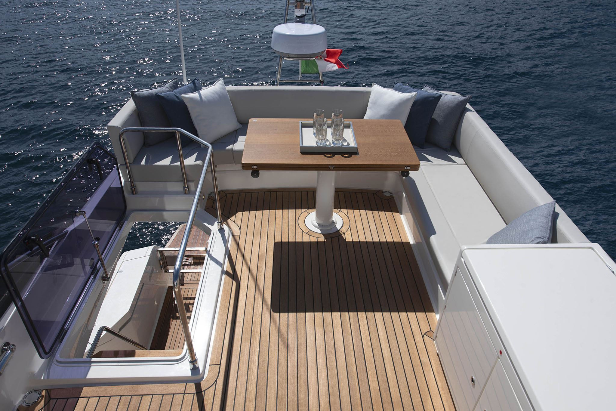 Picture 3 FERRETTI 500