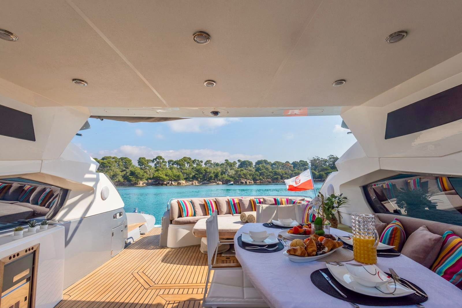 Picture 11 Sunseeker PREDATOR 68