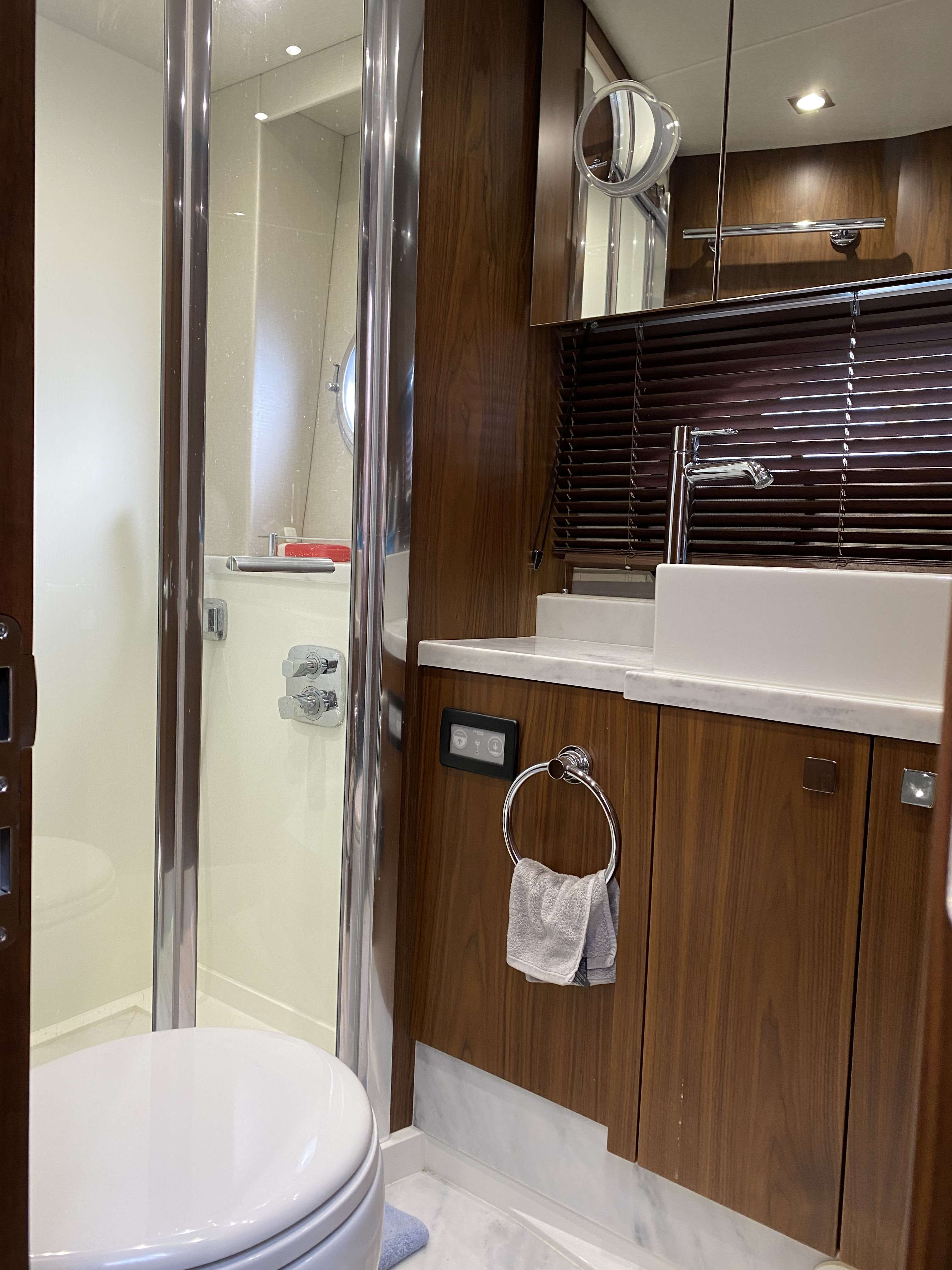 Picture 15 Sunseeker Predator 57