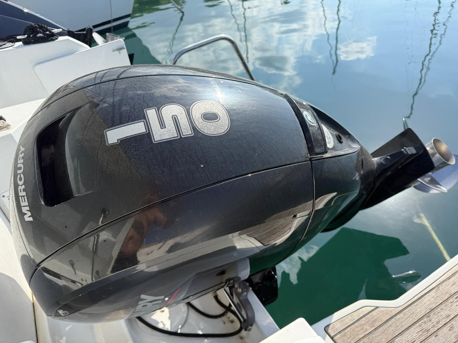 Picture 15 BENETEAU MERRY FISHER 695 SPORT S2