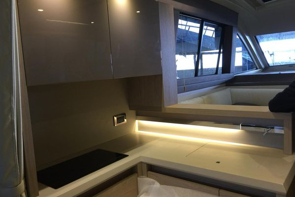 Picture 7 BENETEAU MONTE CARLO 5 S