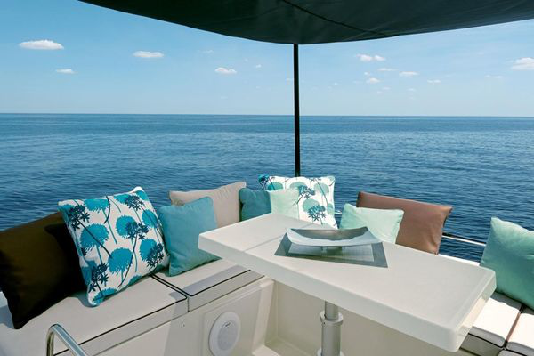 Picture 12 BENETEAU MONTE CARLO 5 S