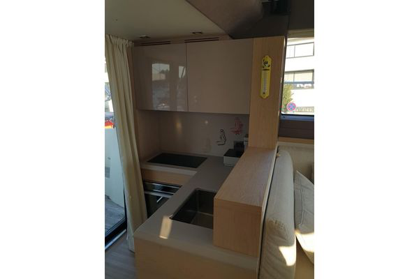 Picture 13 BENETEAU MONTE CARLO 5 S