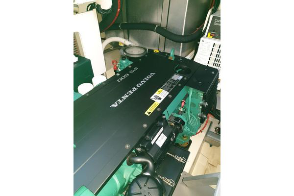 Picture 25 BENETEAU MONTE CARLO 5 S