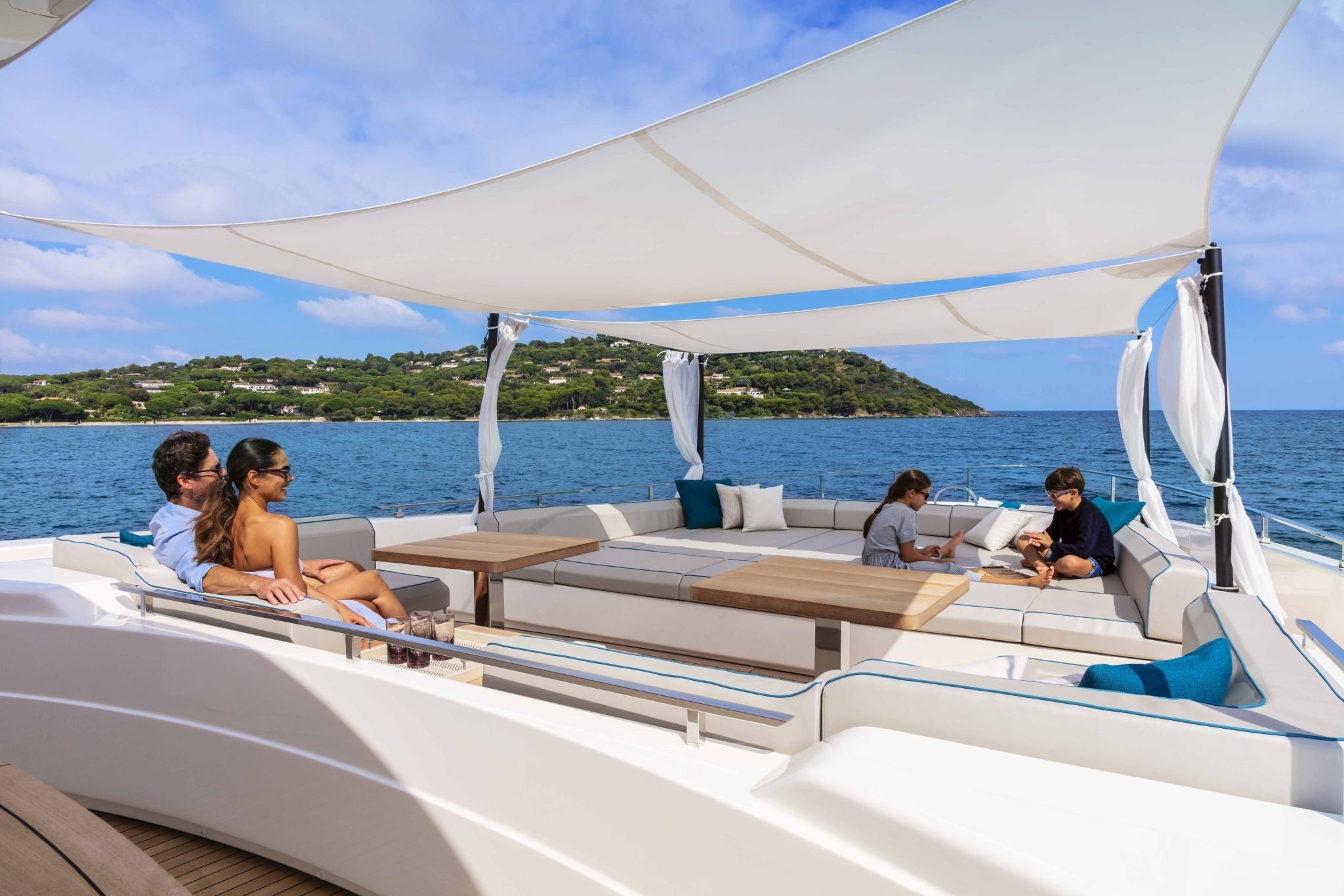 Custom Line Navetta 42 neuf en vente chez JMA Yachting