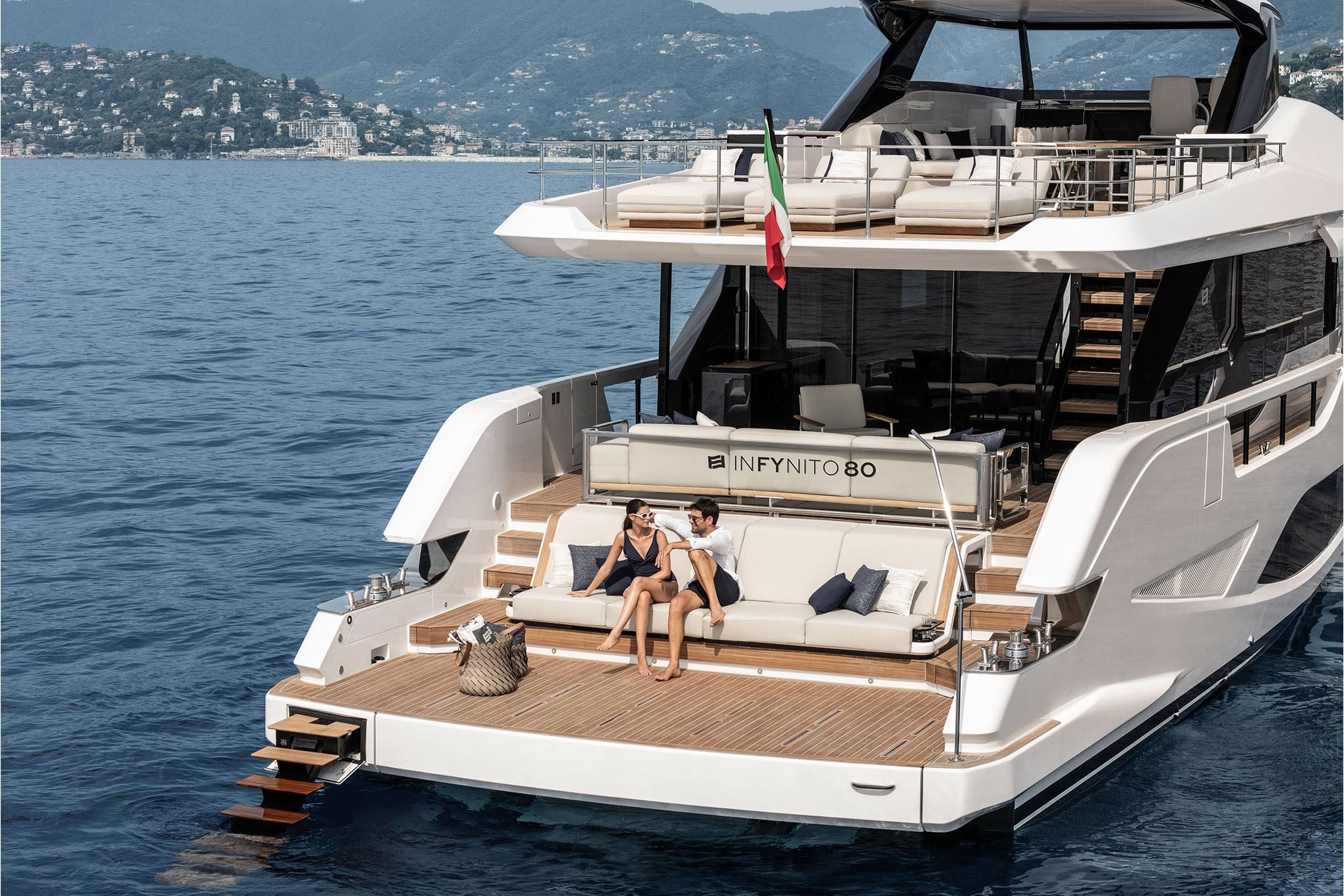 Infynito 80 neuf en vente chez JMA Yachting