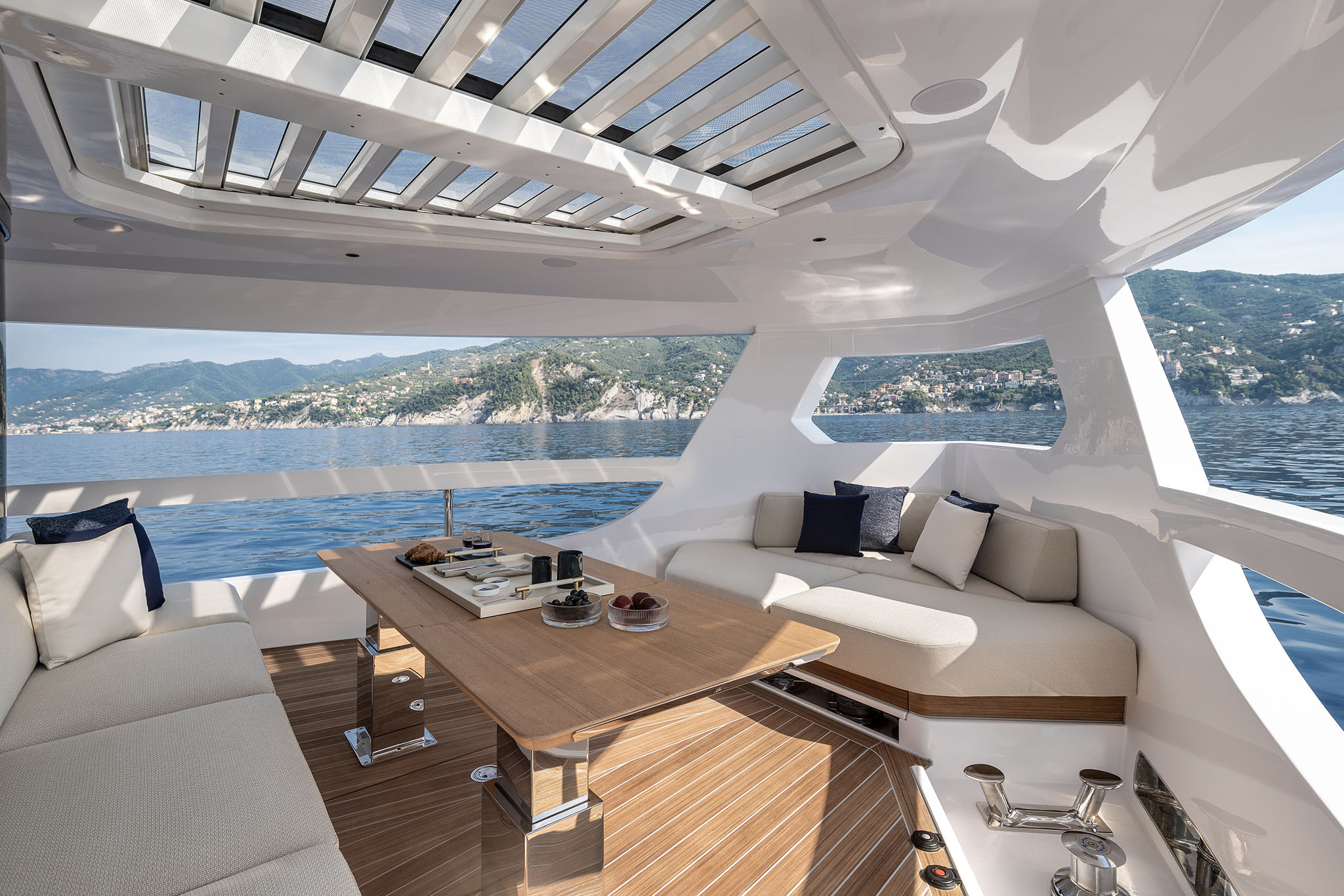 Infynito 80 neuf en vente chez JMA Yachting