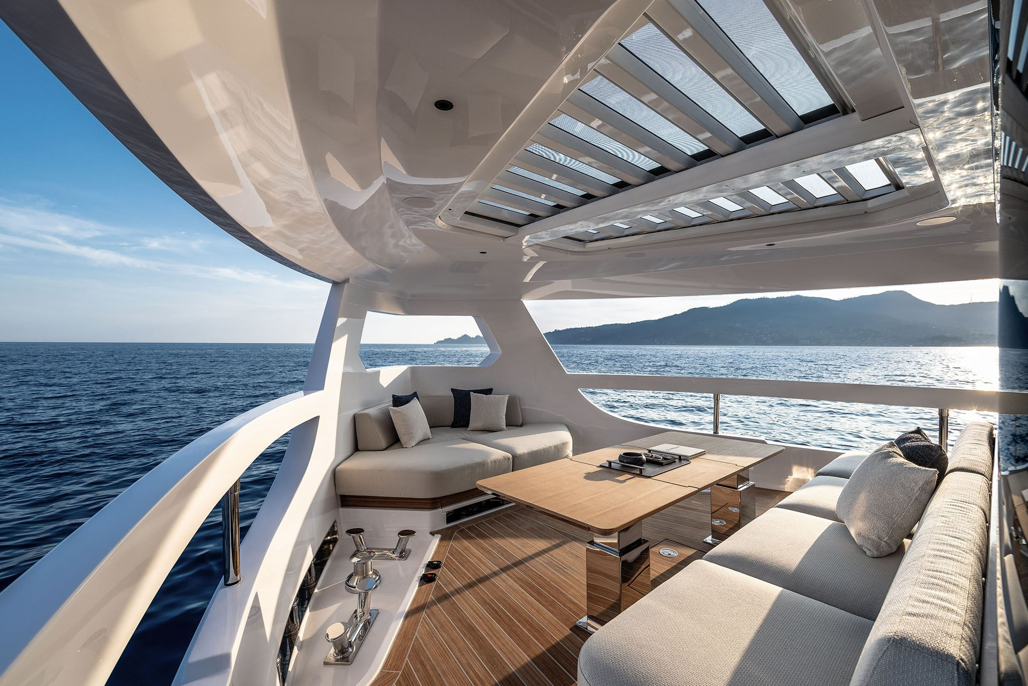 Infynito 80 neuf en vente chez JMA Yachting