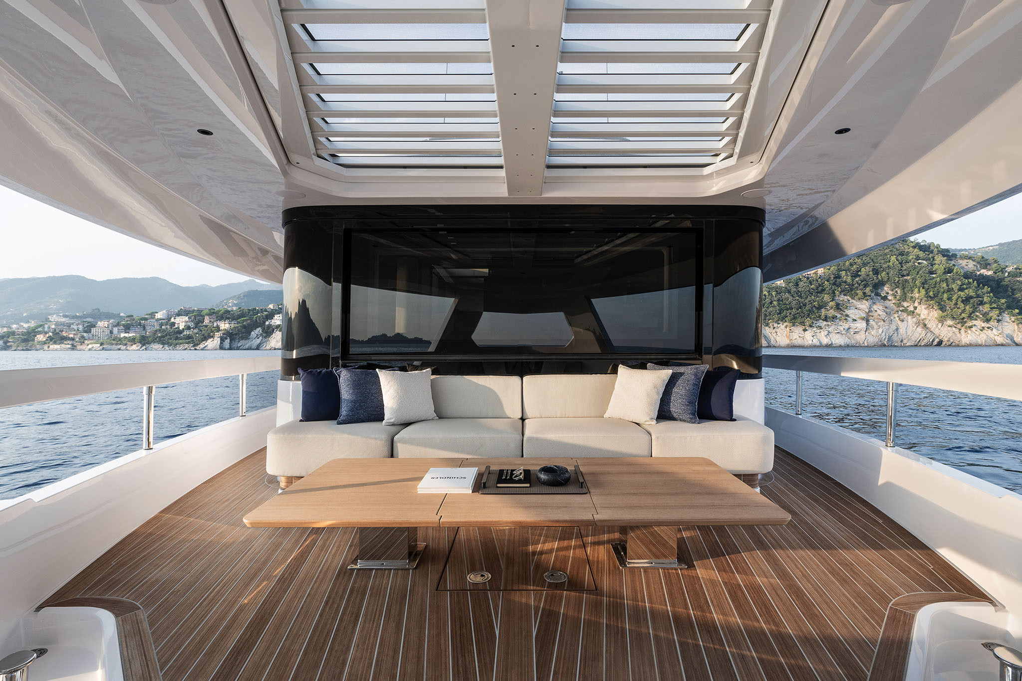Infynito 80 neuf en vente chez JMA Yachting