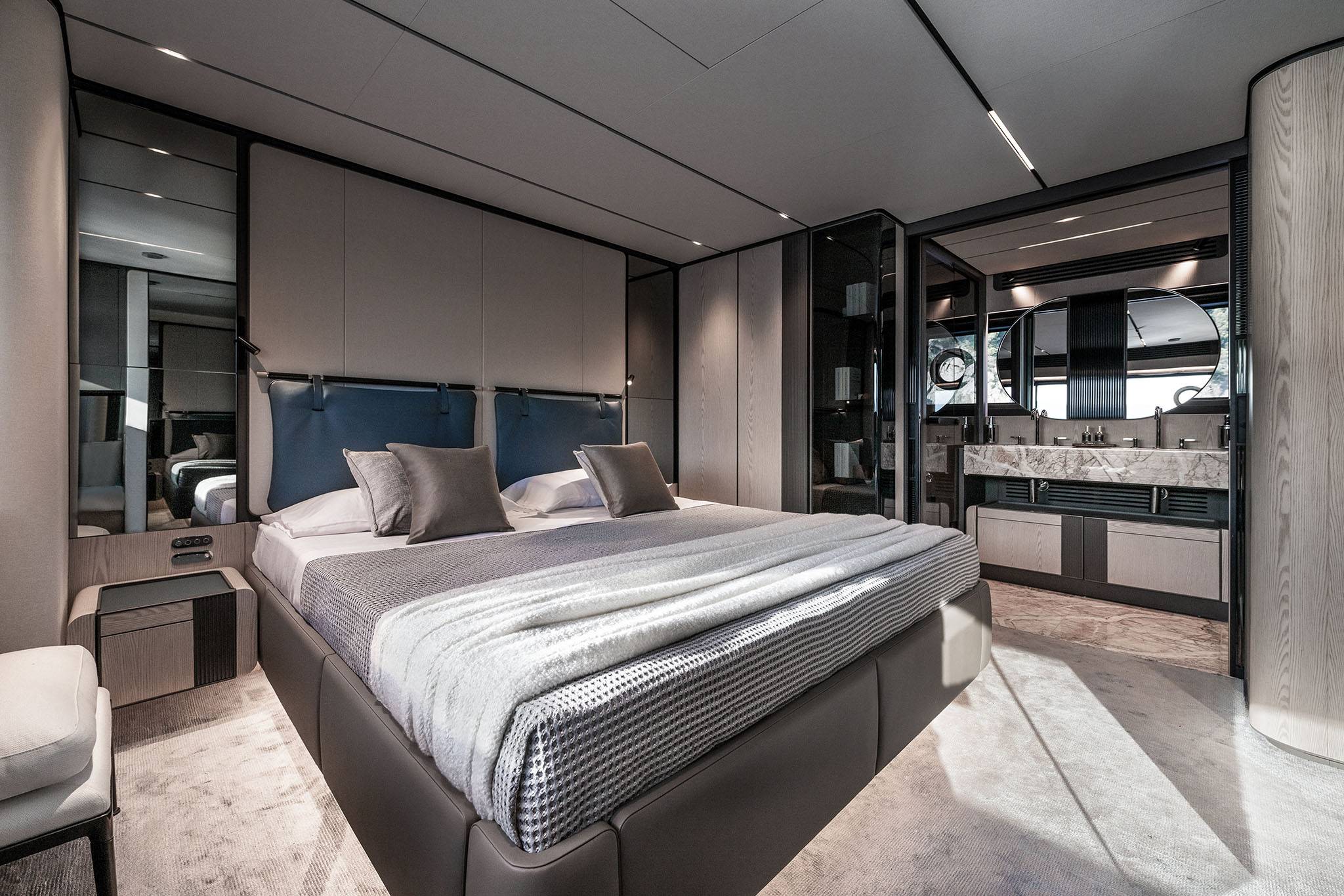Infynito 80 neuf en vente chez JMA Yachting