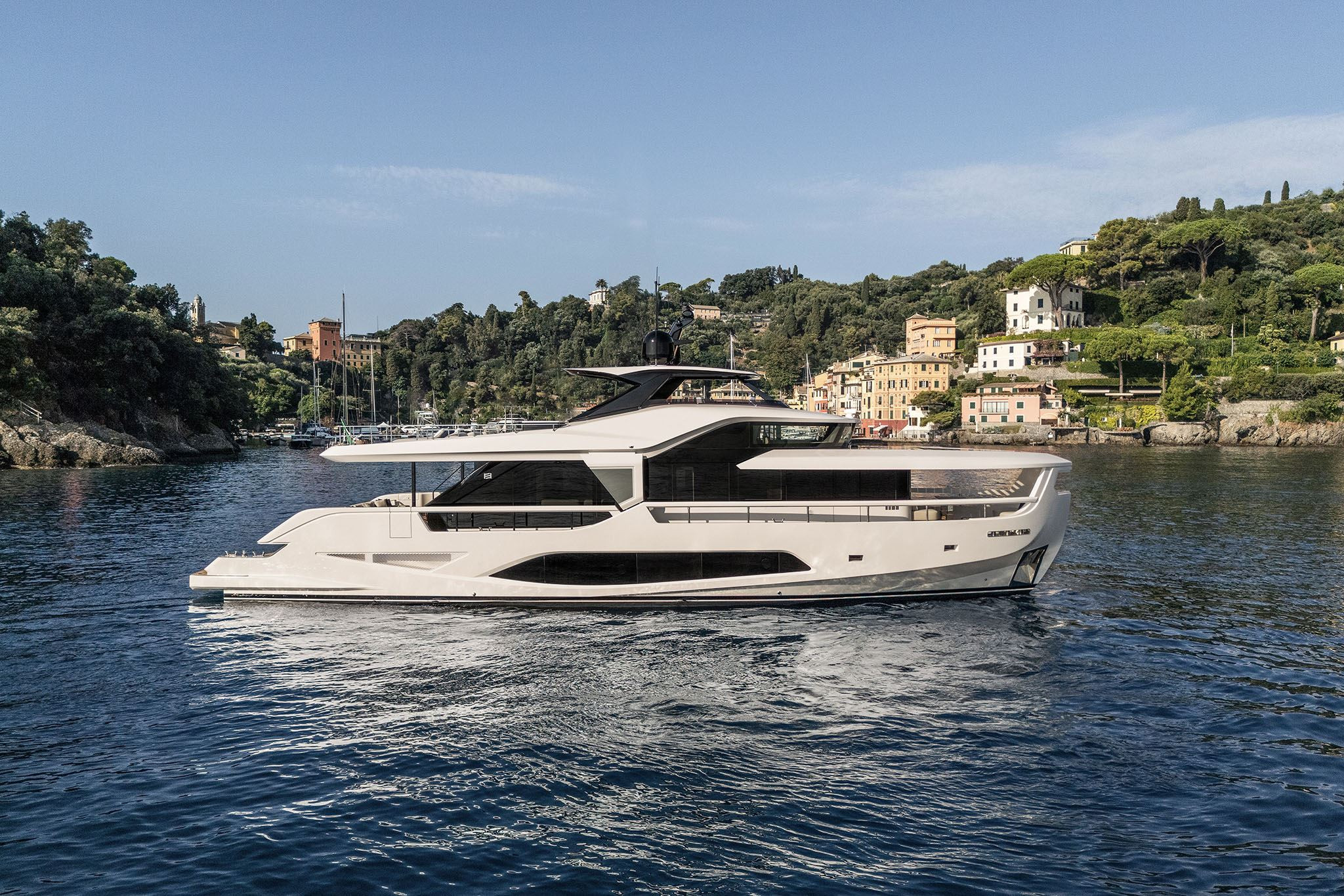 Infynito 80 neuf en vente chez JMA Yachting