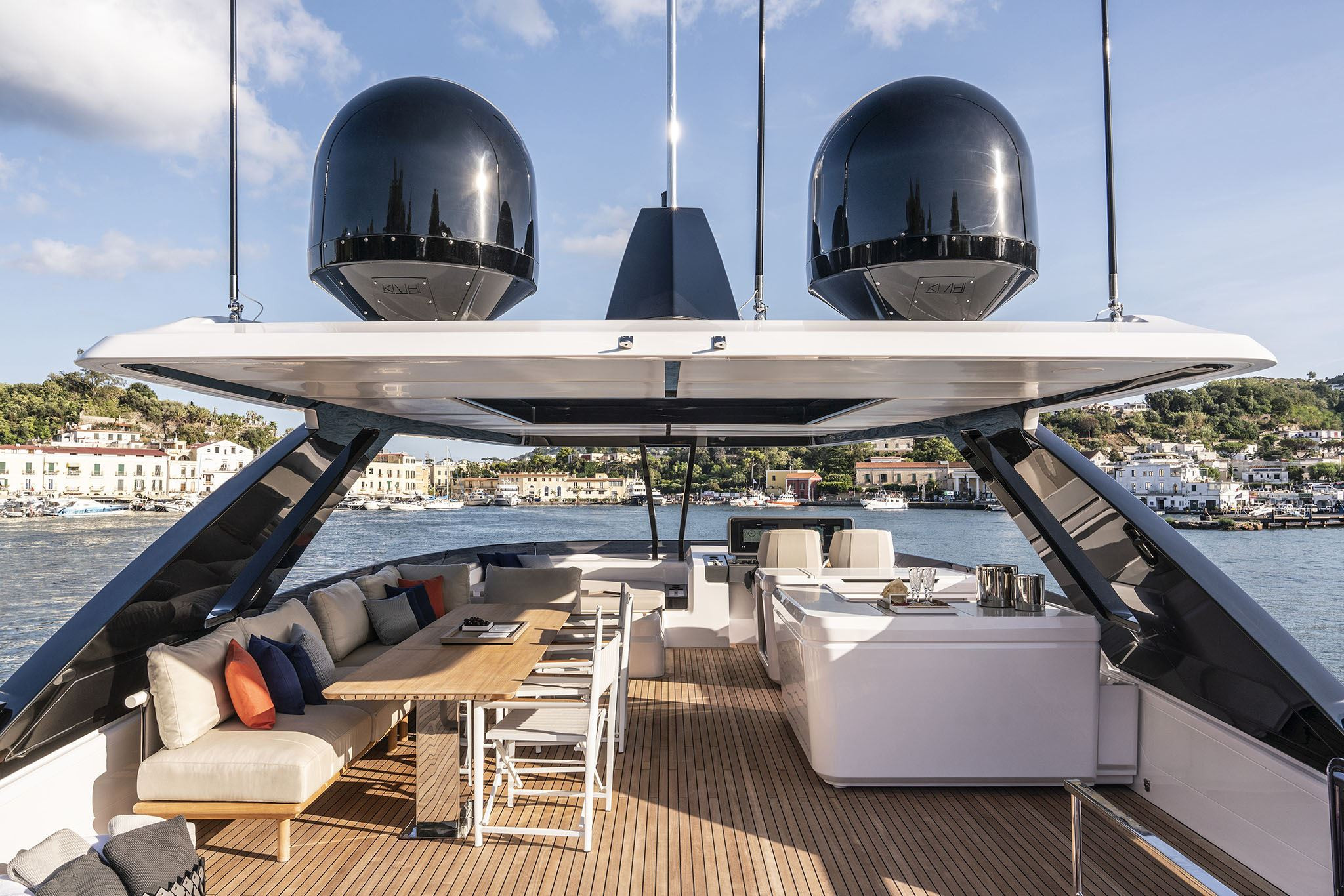 Ferretti Yachts 860 neuf en vente chez JMA Yachting