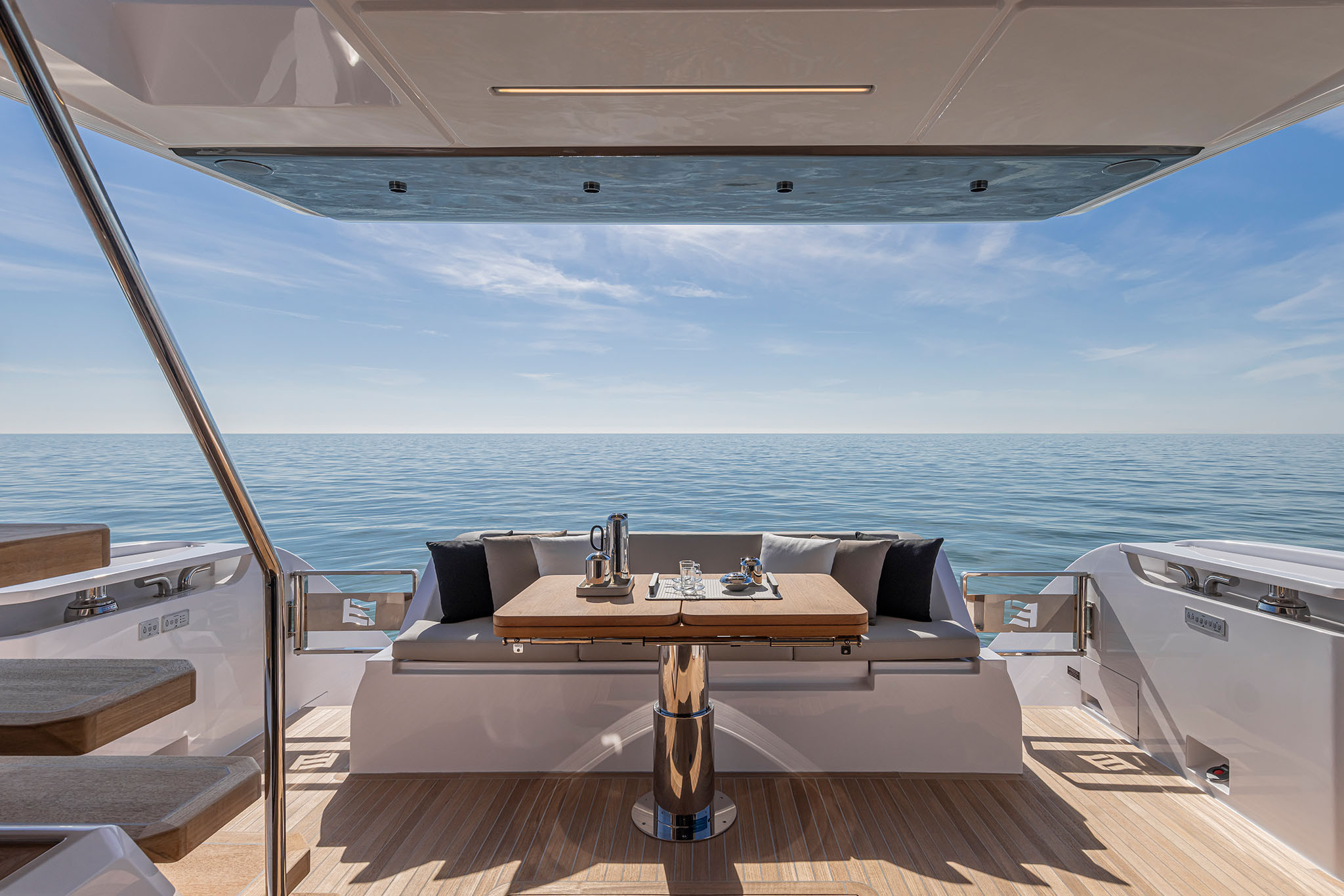 Ferretti Yachts 580 neuf en vente chez JMA Yachting
