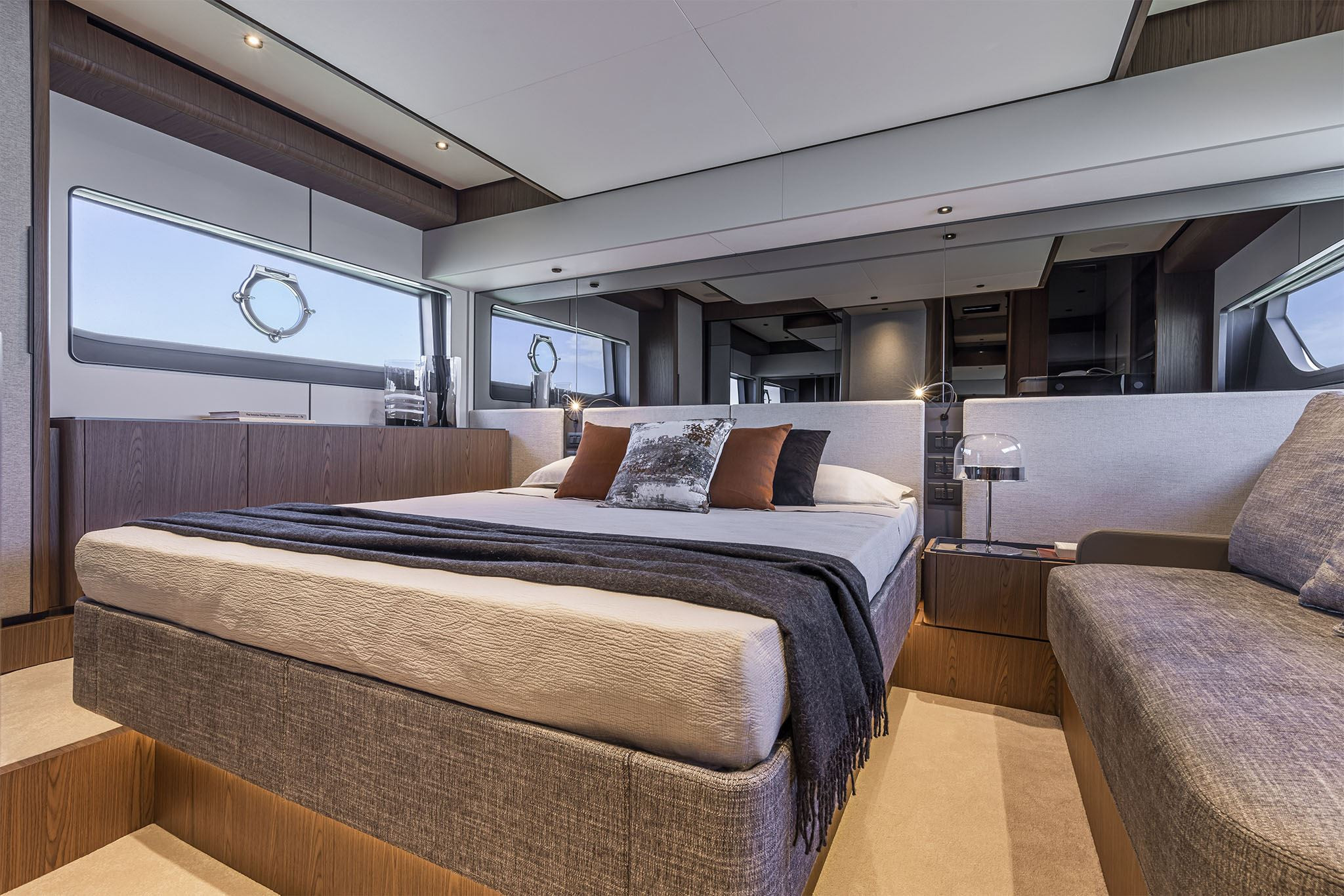Ferretti Yachts 580 neuf en vente chez JMA Yachting