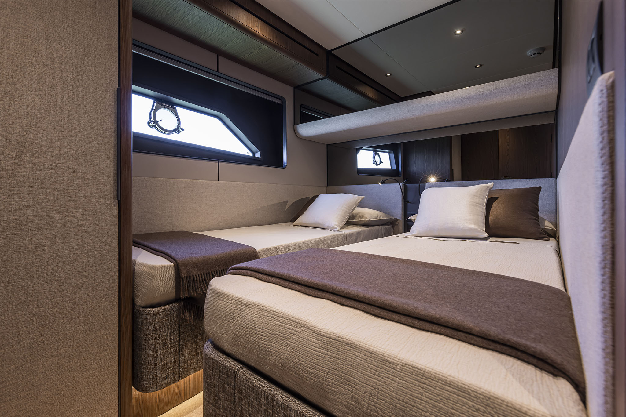 Ferretti Yachts 580 neuf en vente chez JMA Yachting