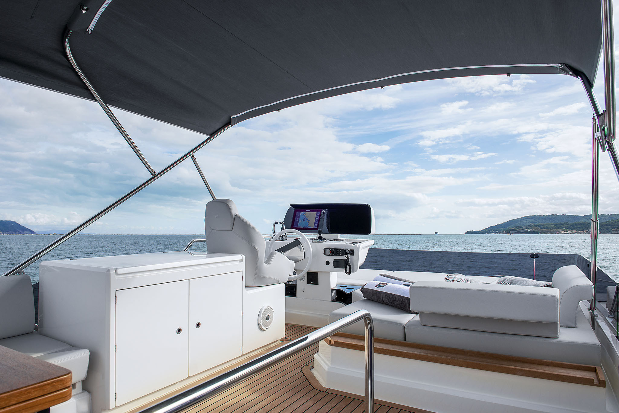 Ferretti Yachts 500 neuf en vente chez JMA Yachting