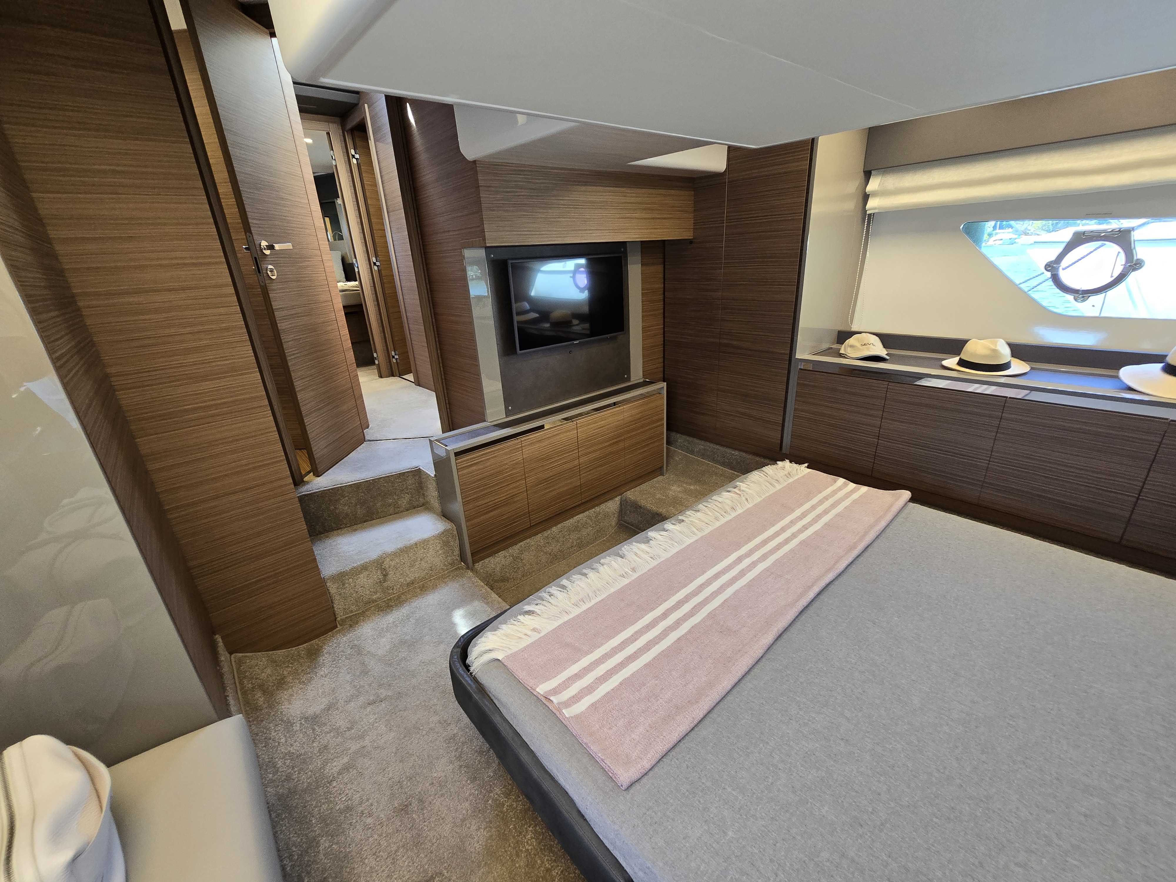 Ferretti 450 d'occasion en vente chez JMA Yachting