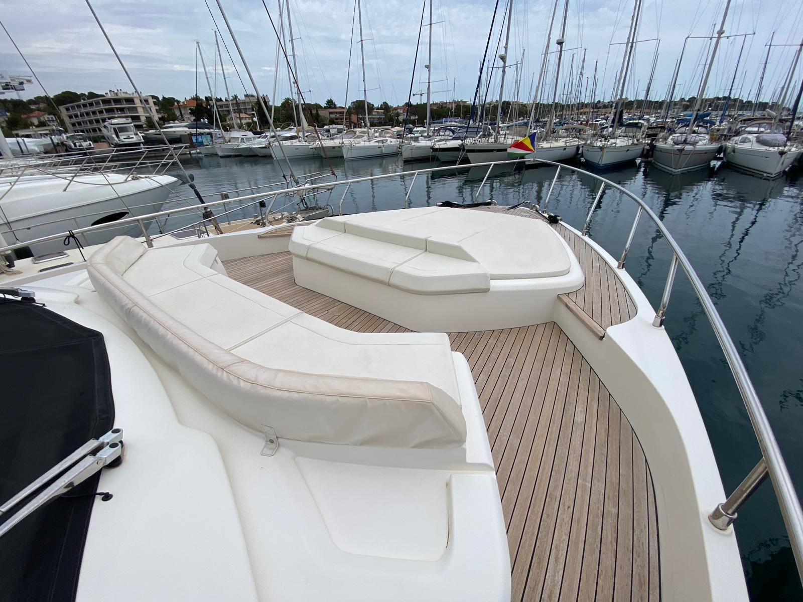 Ferretti 550 d'occasion en vente chez JMA Yachting