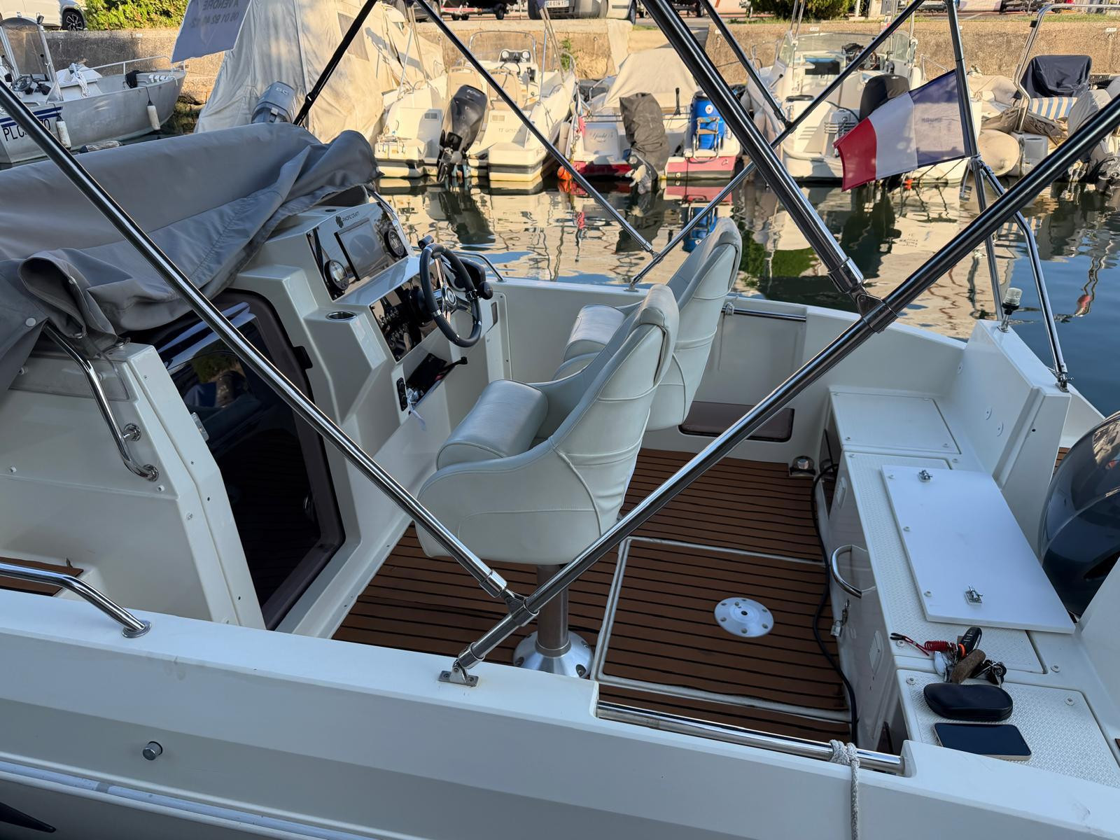 Picture 6 PACIFIC CRAFT  6.50 SUN CRUISER