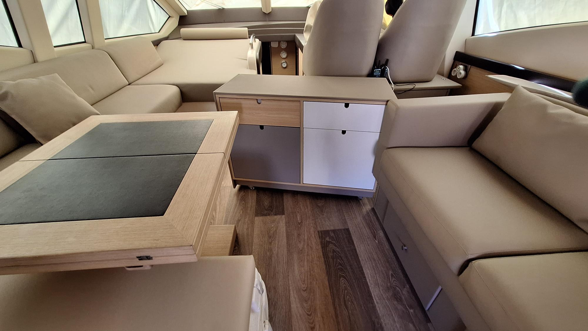 Queens Yachts 54 d'occasion en vente chez JMA Yachting