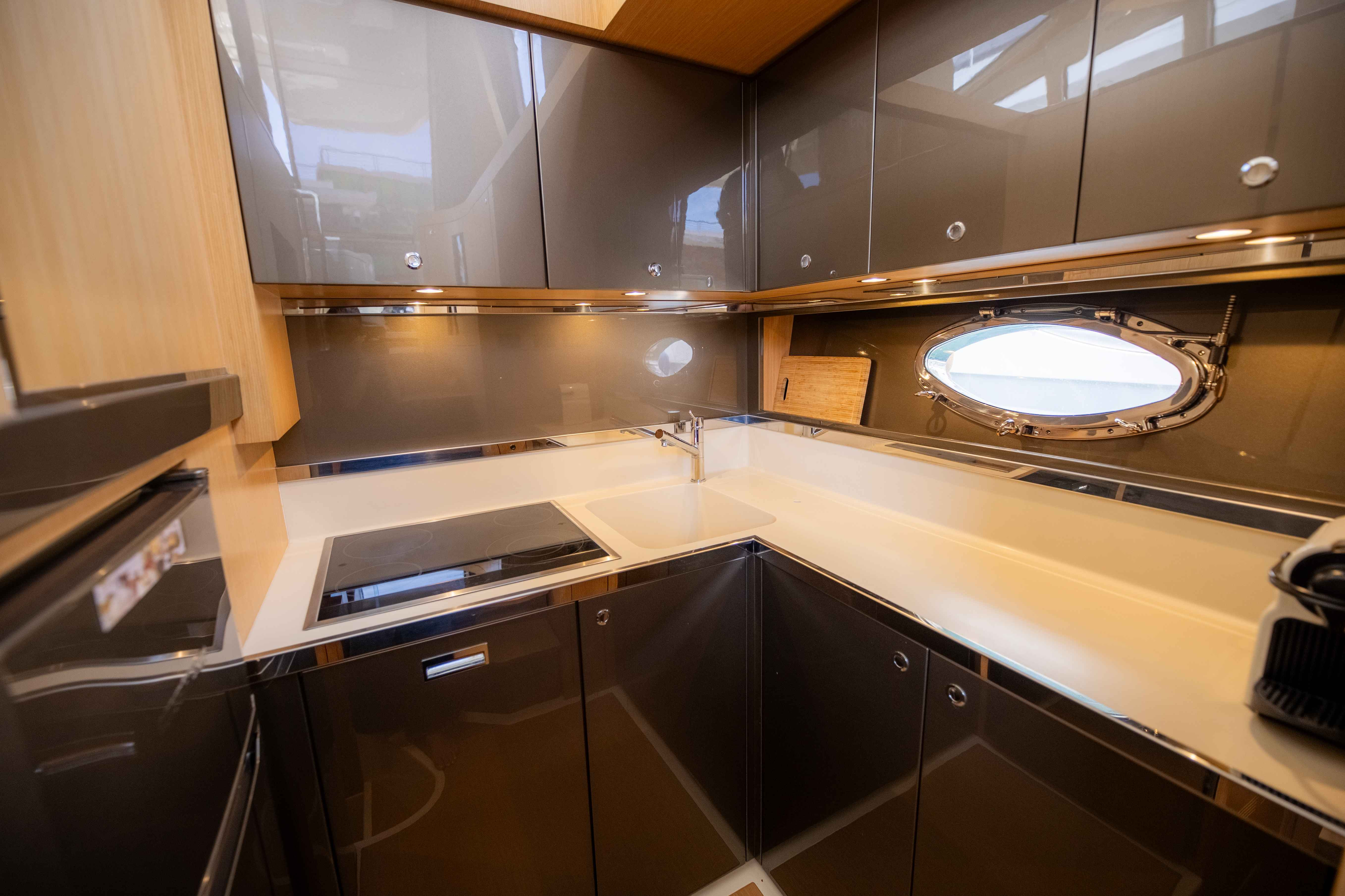 Riva SportRiva 56 d'occasion en vente chez JMA Yachting