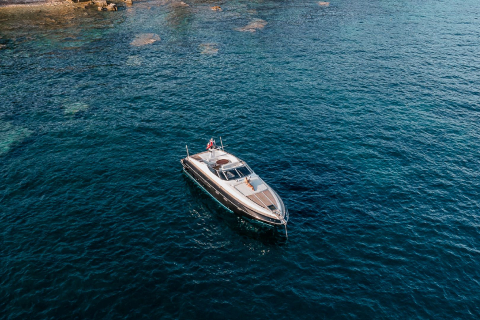 Riva 54 Aquarius d'occasion en vente chez JMA Yachting