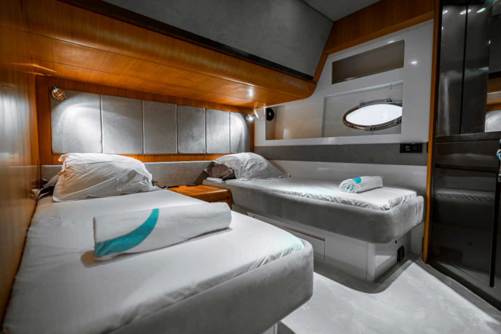 Riva 54 Aquarius d'occasion en vente chez JMA Yachting