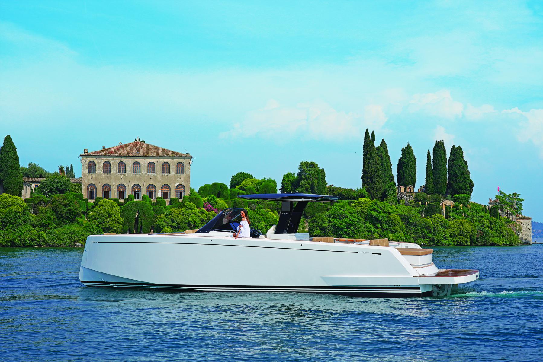 Pardo 43 en location chez JMA Yachting au départ de Fréjus