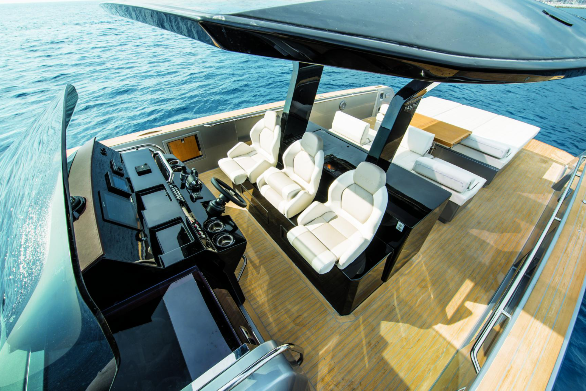 Pardo 43 en location chez JMA Yachting au départ de Fréjus